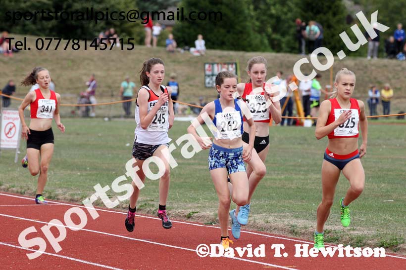 Girls under-15s 800 metres, 2018 Northern Under-17s/U-15s/U-13s Champs., Wavertree Athletics Centre, Liverpool. Photo: David T. Hewitson/Sports for All Pics